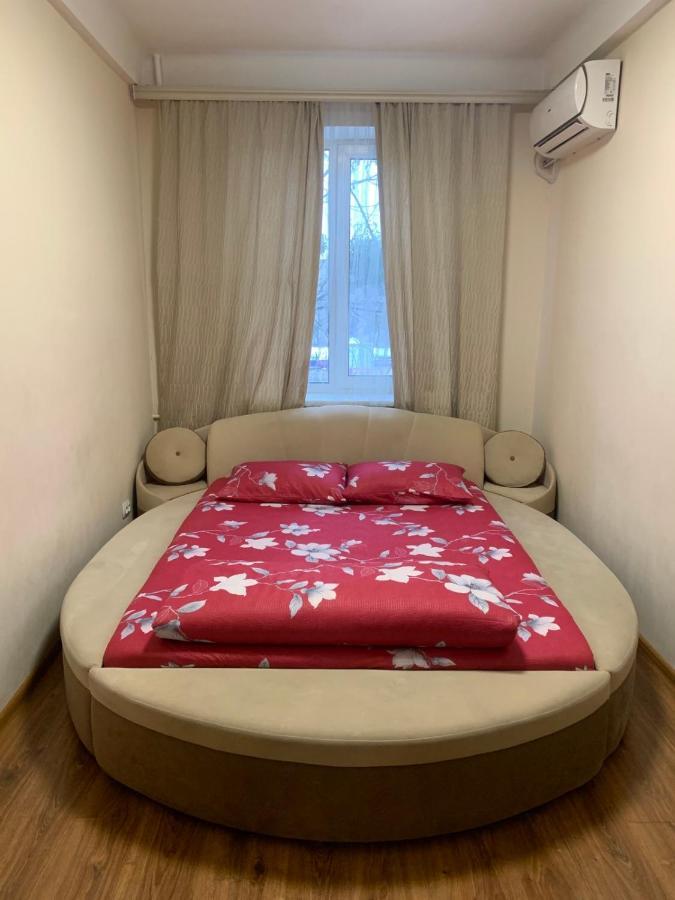 Apartments Печерск Kyiv Exterior photo